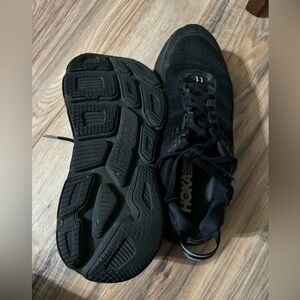 Hoka bondi plain black